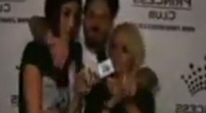 Uzzi: “Mi se rupe p**a frate! Le-aş f**e pe astea mici, amândouă!”