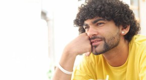 video: Mr. Levy- Cine sunt/ Acolo